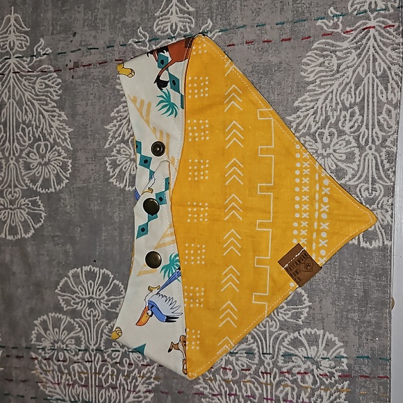 NWOT | Patchwork Paws Co Etsy Brand Reversible Dog Bandana | Lion King - Picture 2 of 8